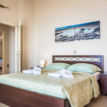 Emerald ヴィラ Vlachata